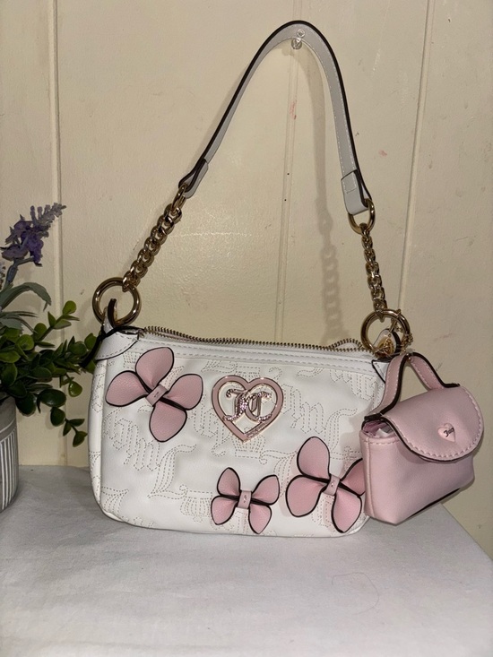 Handbags - White and Pink Bow Accent Shoulder Bag with Heart Charm
